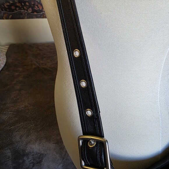 COACH Vintage Legacy Hobo Black Leather Shoulder Bag Authenticated 9148 - Picture 14 of 16